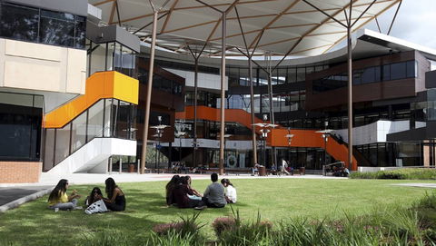 Sculpture Walk At WSU Campbelltown Campus - Tourism Guide 2
