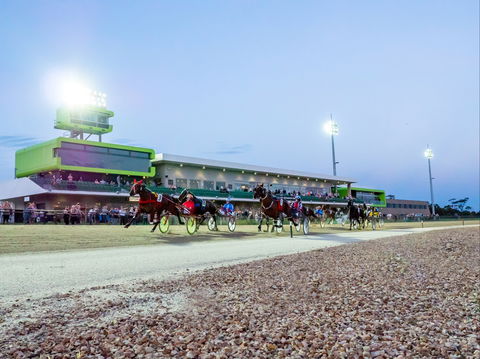 Tabcorp Park - Cruises Travel 0