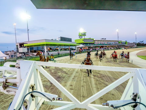 Tabcorp Park - Cruises Travel 1