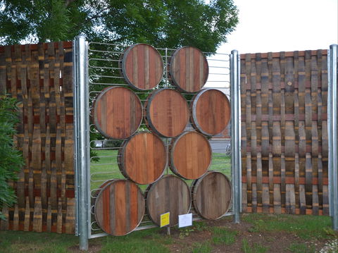 Arts Rutherglen Sculpture Trail - Tourism Guide 0