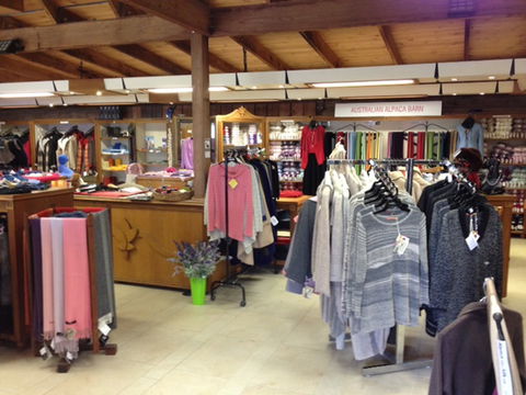 Australian Alpaca Barn - Pokolbin - Tourism Guide 2