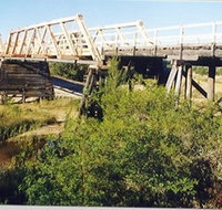 Bulga Bridge over Wollombi Brook - Tourism Guide