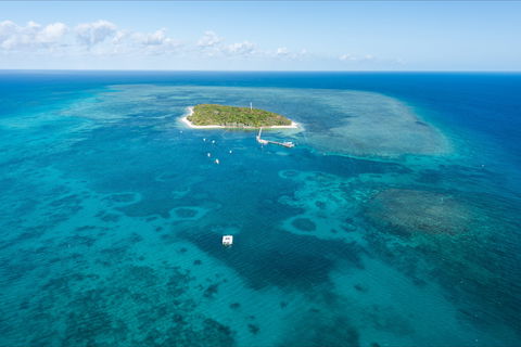 Green Island National Park - Cruises Travel 2