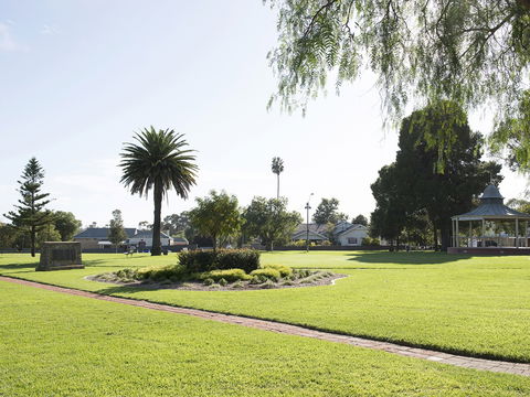 Pioneer Park - Tourism Guide 0