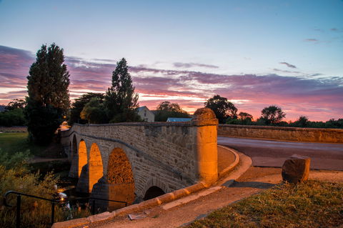 Richmond - Tourism Guide 0