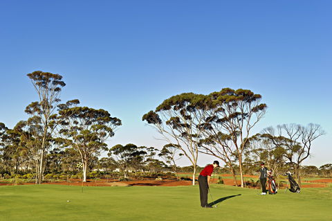 Kalgoorlie Golf Course - Tourism Guide 2