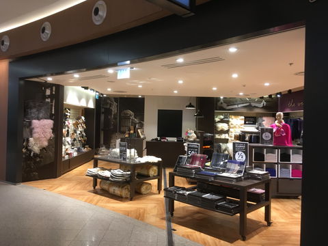 Merino Collection - Perth Airport T1 - Tourism Guide 0