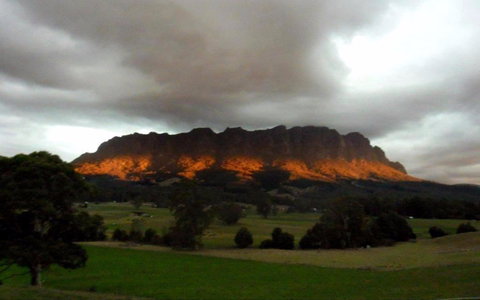 Mount Roland - Travel Agents 1