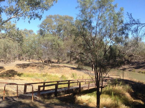 Norman Tracker Walford Walkway - Travel Agents 0