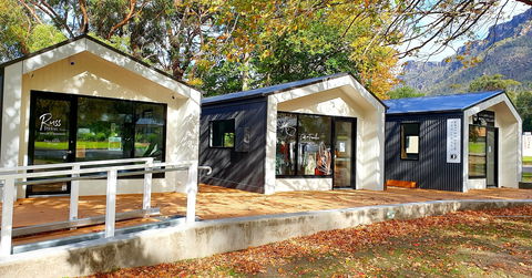 Russ Studios - Travel Agents 0