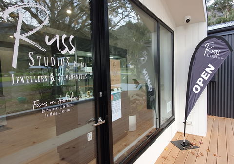 Russ Studios - Travel Agents 2