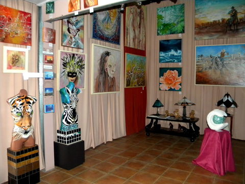 Alpha31 Art Gallery And Sculpture Garden - Tourism Guide 2
