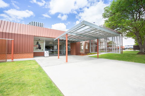 Ararat Gallery TAMA - Tourism Guide 1