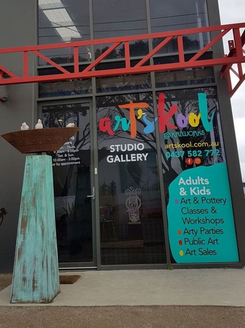 Art'sKool@Kazworks - Tourism Guide 1