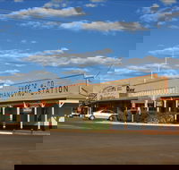 Cobb  Co Changing Station - Cruises Travel