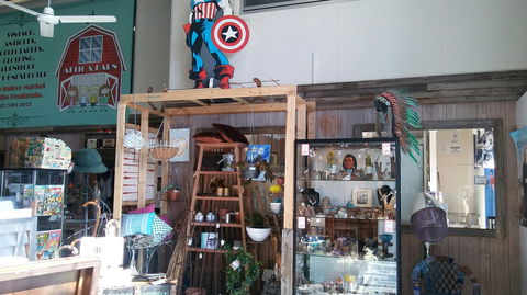 Dromana Indoor Market - Tourism Guide 0