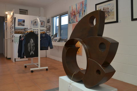 Gallery 45 - Tourism Guide 1