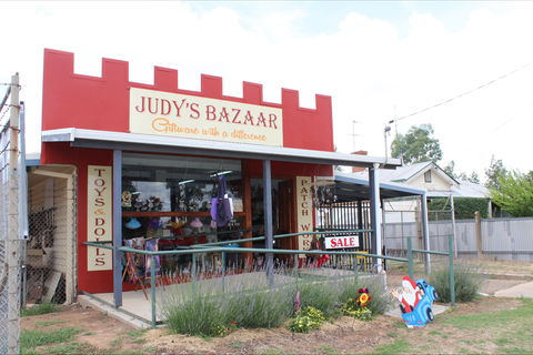 Judys Bazaar - Tourism Guide 0