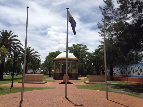 Kingaroy Memorial Park - Travel Agents 0