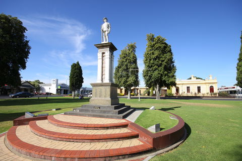 Naracoorte Town Square - Tourism Guide 0