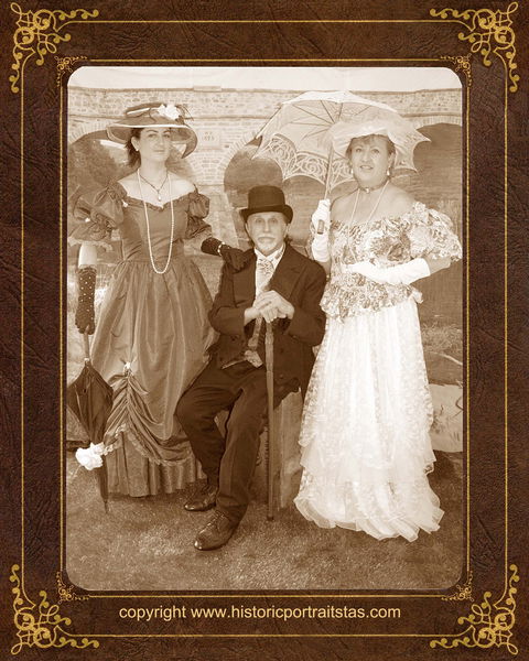 Olde Time Portraits - Tourism Guide 1
