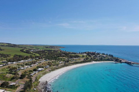 Penneshaw Beach - Travel Agents 0