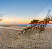 Red Beach - Tourism Guide