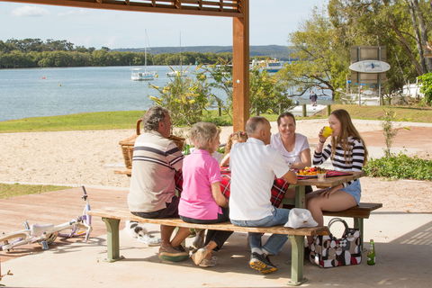 Russell Island (Canaipa) - Tourism Guide 2