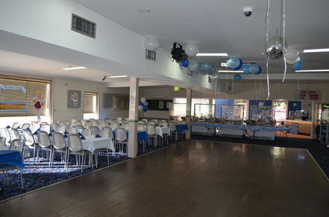 The Greens - Ingleburn Bowling Club - Tourism Guide 2