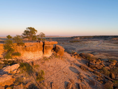 Winton - Tourism Guide 0