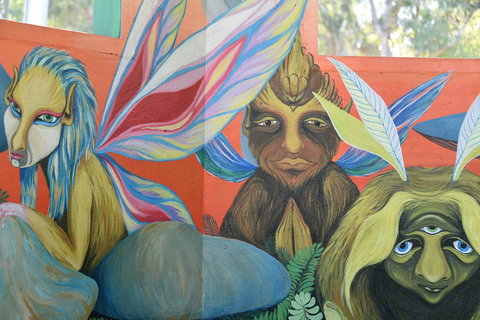 Howlong's Enchanted Hut - Travel Agents 2