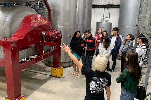 Hunter Valley Small Group Wine, Gin, Cheese & Chocolate Tour - Tourism Guide 9
