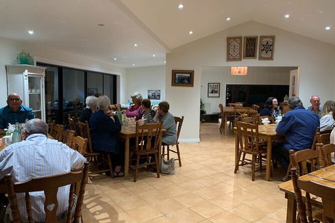 Norfolk Island Progressive Dinner To Island Homes - Tourism Guide 3