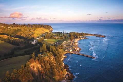 Norfolk Island Return Airport Transfers - Tourism Guide 1