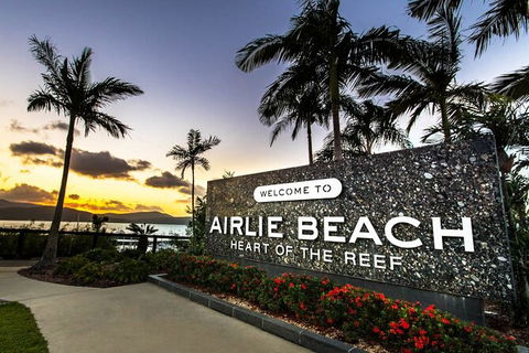 Airport Transfers - One Way Share Shuttle Service - Tourism Guide 1
