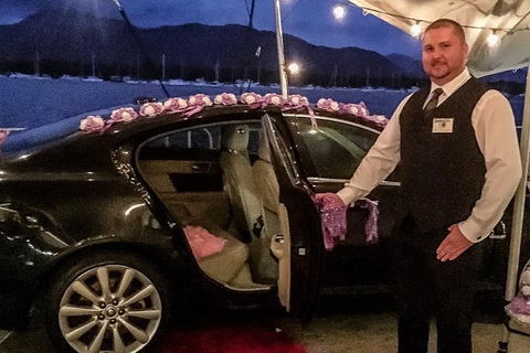 Jaguar Limousine Transfer Cairns Airport To City Or Return - Tourism Guide 1