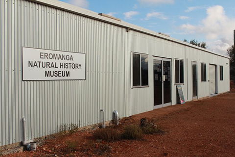 Australian Dinosaur Giants Tour - Tourism Guide 4