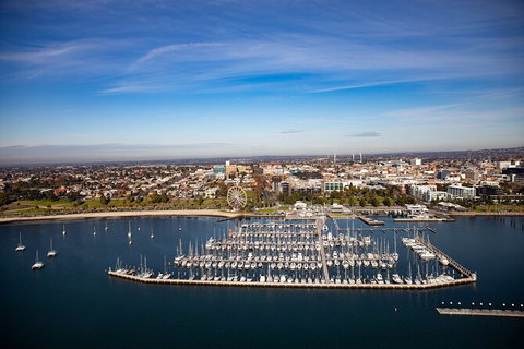 Geelong Helicopter Joy Flights - Tourism Guide 5