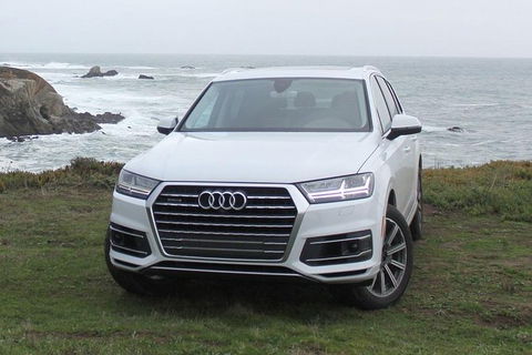 Audi Q7 SUV Melbourne Airport To CBD - Tourism Guide 5