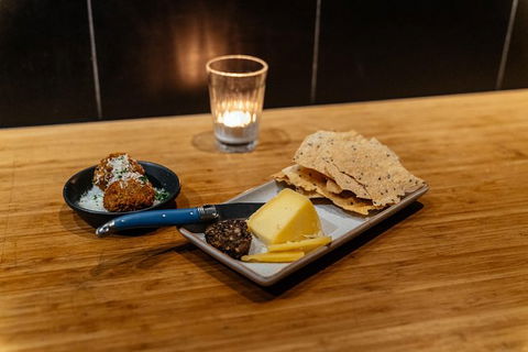 The Flavors Of Perth: Fremantle Wine & Bites Private Tour - Travel Agents 4