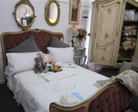 Ashby House Interiors - Travel Agents 0