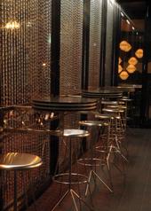 Australian National Hotel - Tourism Guide 3