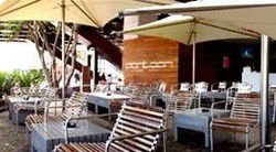 Pontoon Bar - Travel Search 3