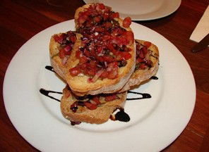 Annies Pizza & Restaurant - Tourism Guide 4