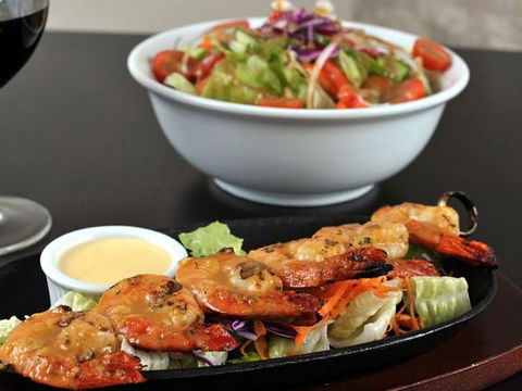 Squires Loft Robina - Tourism Guide 2