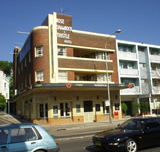Arts Bar - Travel Search