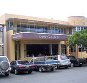 Town Green Inn - Cruises Travel