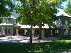 Harrietville Hotel Motel - Travel Agents 0