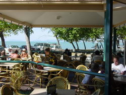 Apres Beach Bar & Grill - Palm Cove - Tourism Guide 2