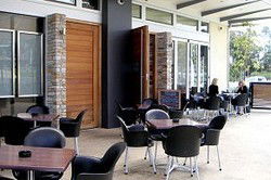 Floreat Tavern Bar & Restaurant - Travel Agents 3